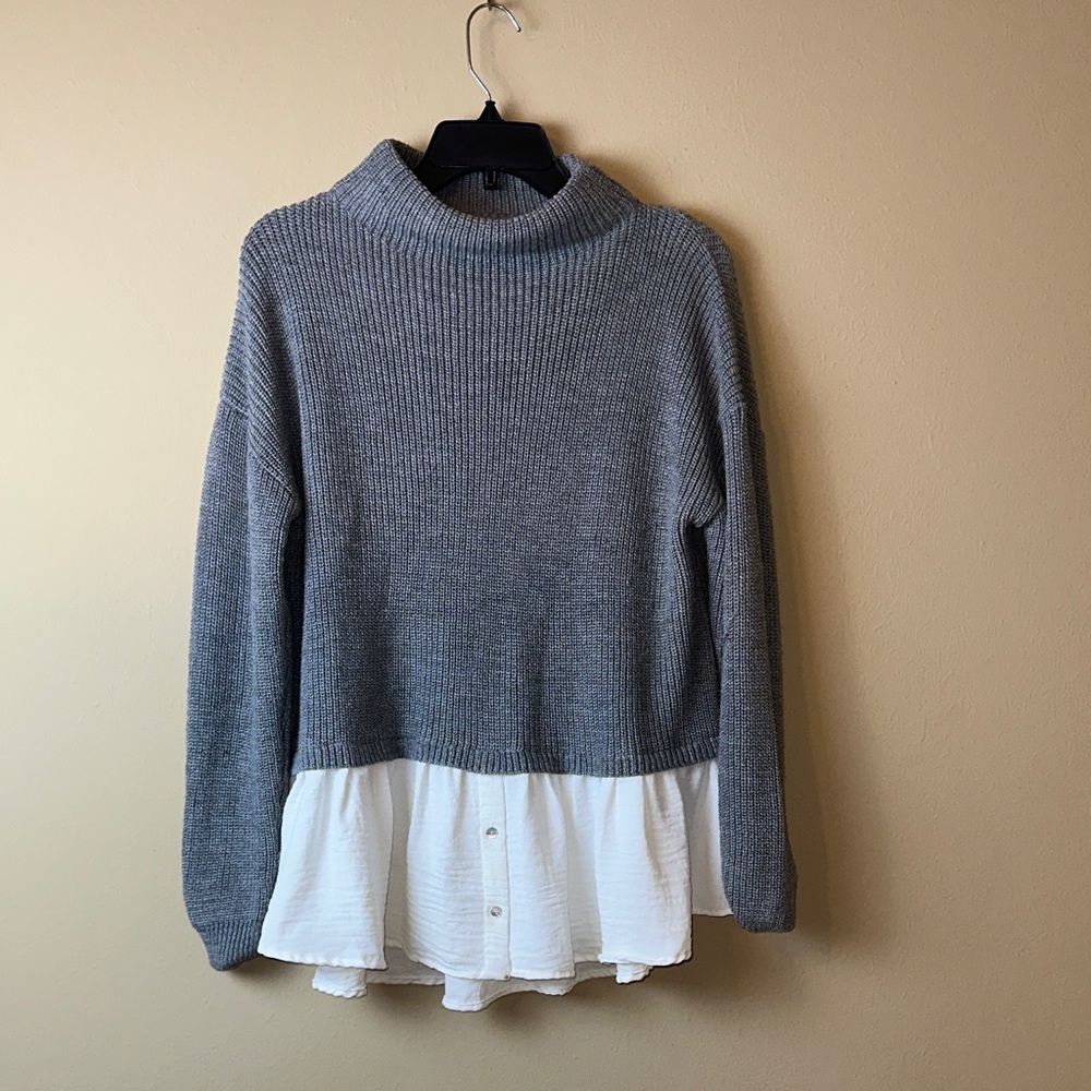 She + Sky Charcoal and White Turtleneck Sweater